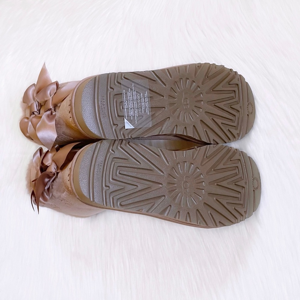 UGG Bailey Bow Satin Boots In Arroyo - Picture 6 of 7